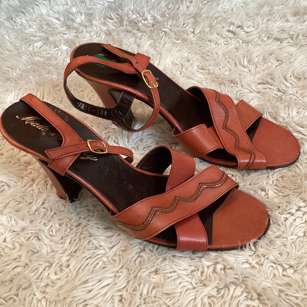 Vintage made in Italy burnt orange leather heeled sandals size 10
